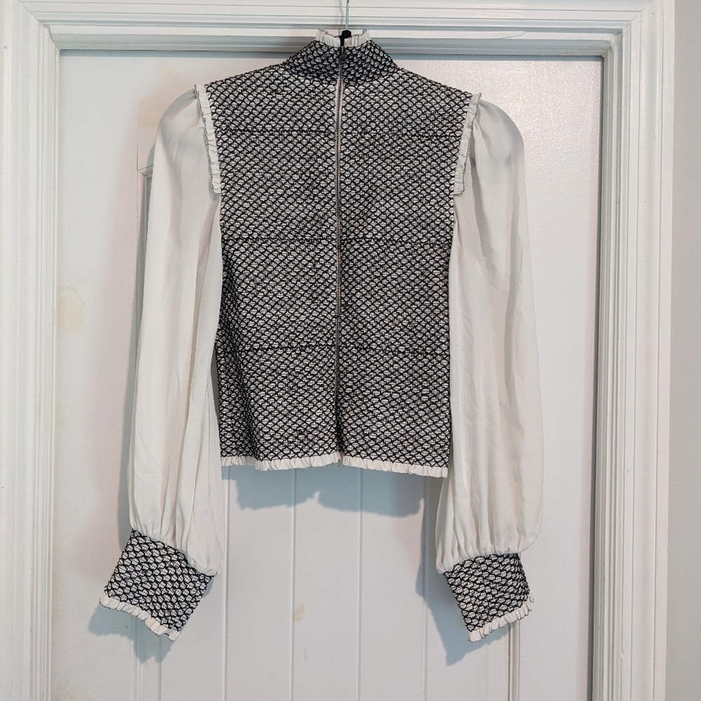 Alice + Olivia Black and White Patterned Top - Picture 5 of 8